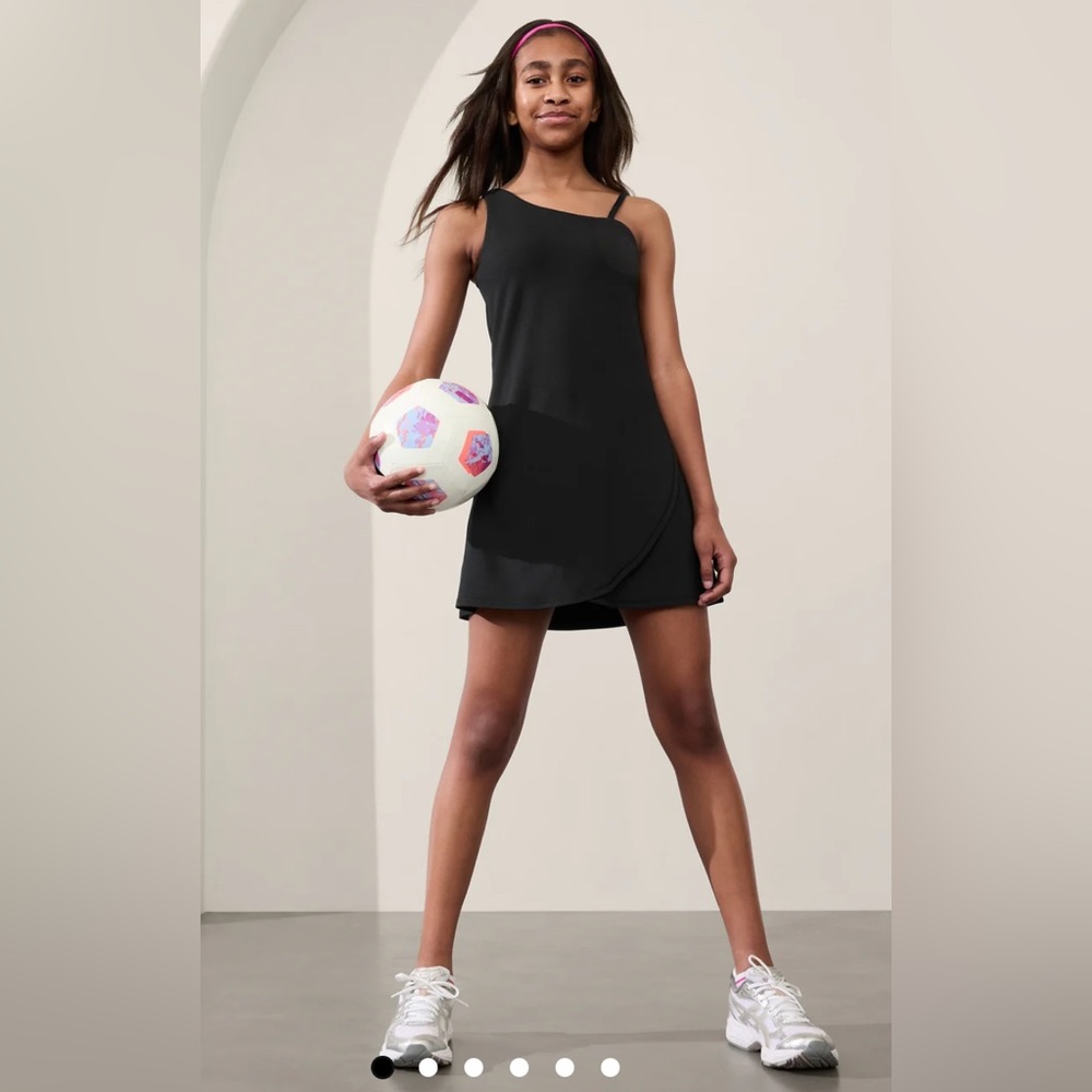 Nwt Athleta Girl Stand Out Black Dress Size Xs/6